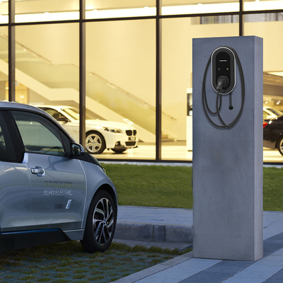 Carregador rápido de veículos elétricos KIWI 22KW montado na parede/coluna para tensão de entrada de 380v e tipo de cabo 1 2
