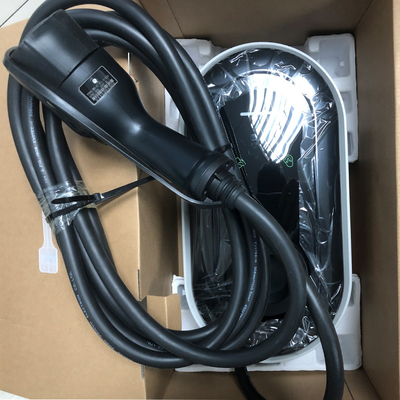 Carregador de veículos elétricos de tipo 2 de fase 3 32A para Tesla Model 3 portátil e frequência de rede de 50Hz±10Hz