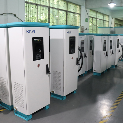 CCS/CHAdeMO/Tesla OCCP 1.6 Carregador EV DC compatível com 120KW com tensão de saída 150V-1000V
