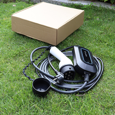 3.5KW Nível 2 Estação de carregamento de EV portátil Tipo 2 IEC 62196 Ajustável 8-32A Corrente AC Fugas Tipo B RCD 30mA 6mA para casa